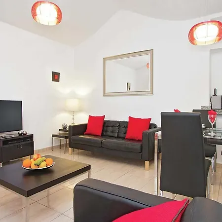 Puerto Del Carmen Sleeps 6 Air Con Wifi * Puerto del Carmen